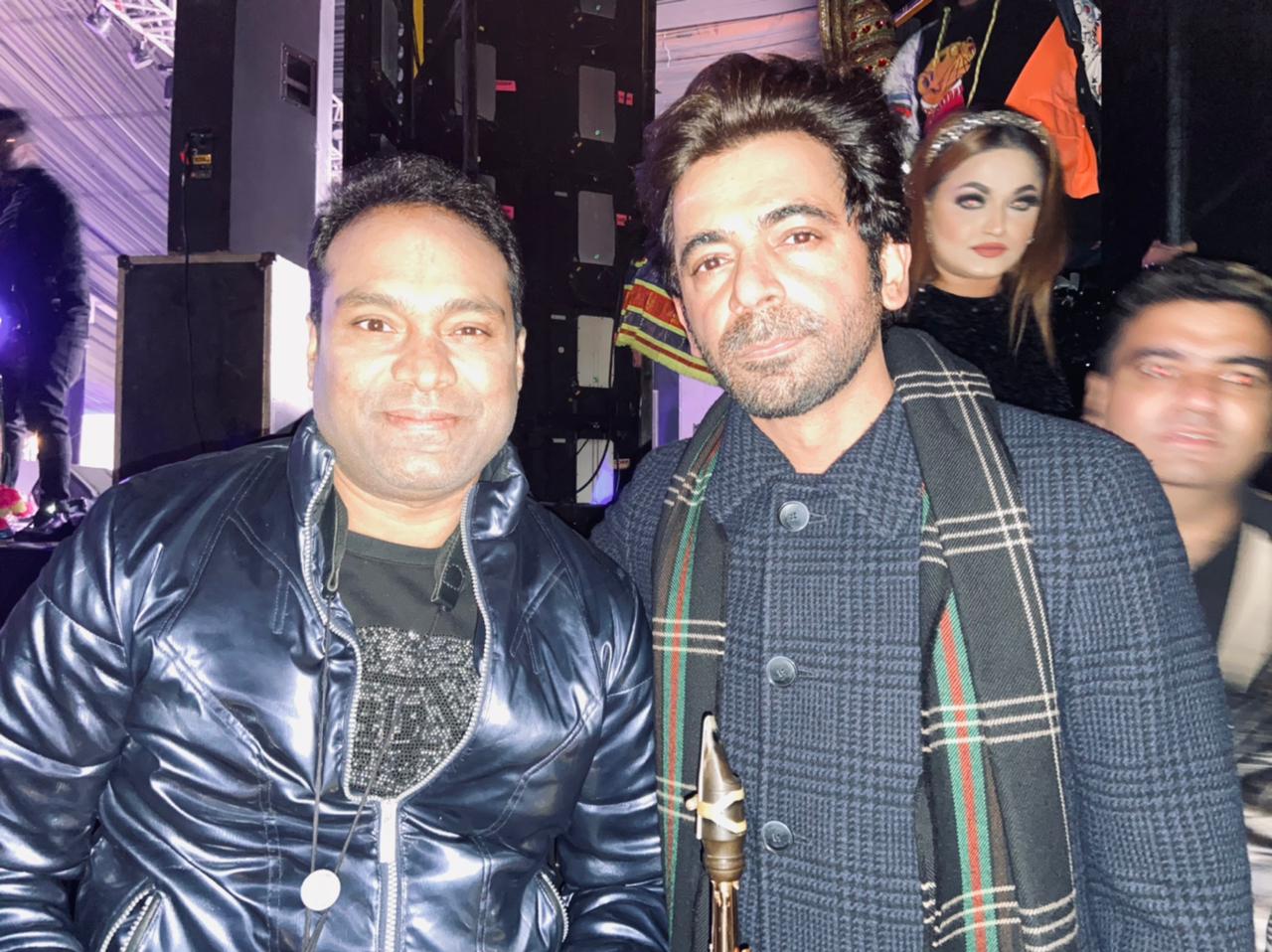 Vikas Gautam with a celebrity guest