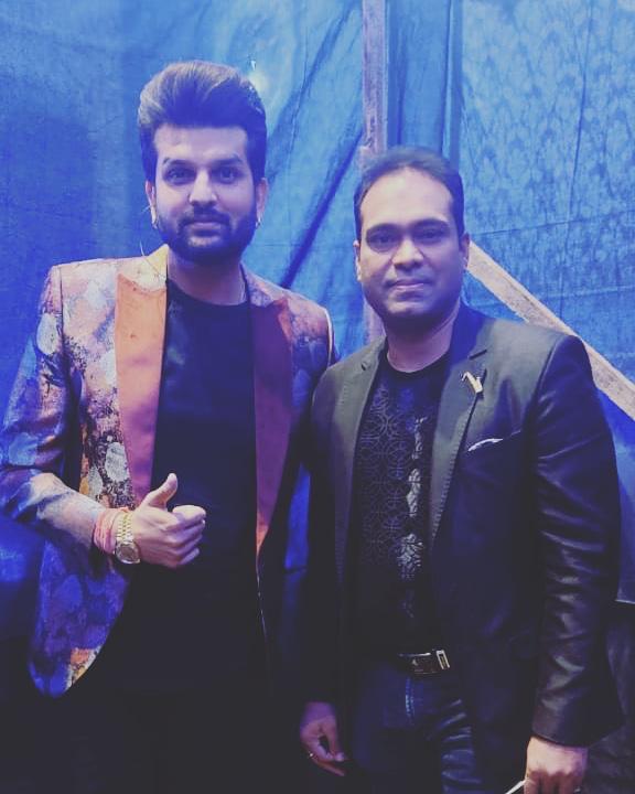 Vikas Gautam with a celebrity guest
